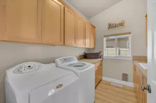 4013 SW Tommy Armour Ln, Redmond, OR 97756 - Photo 30