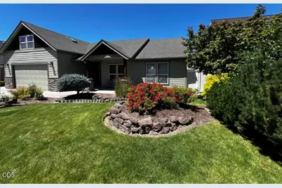 4013 SW Tommy Armour Lane, Redmond, OR 97756 - Photo 1