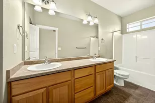 221 Cherry Bark Ln, Medford, OR 97501 - Photo 32