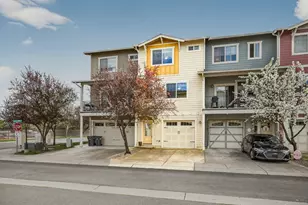 221 Cherry Bark Ln, Medford, OR 97501 - Photo 36