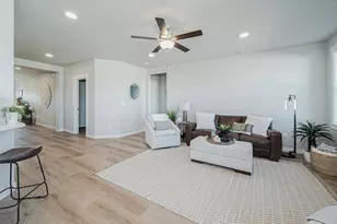 3687 Luchu St, Medford, OR 97504 - Photo 8