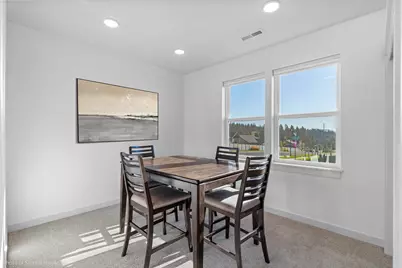 3105 Mt Thielsen Drive #67, Medford, OR 97504 - Photo 16