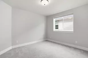 3734 NE Petrosa Ave, Bend, OR 97701 - Photo 10