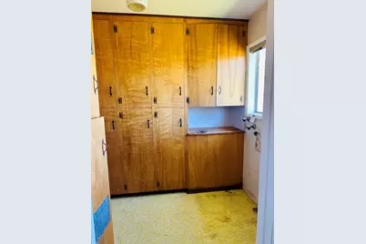 1755 S Peach Street, Medford, OR 97501 - Photo 10