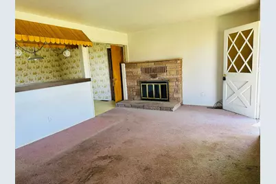 1755 S Peach Street, Medford, OR 97501 - Photo 4