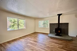 5125 Hugo Rd, Grants Pass, OR 97526 - Photo 8