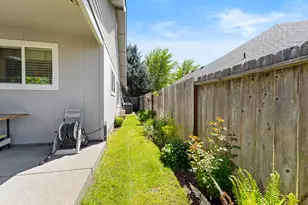 1206 Devonshire Way, Grants Pass, OR 97527 - Photo 30