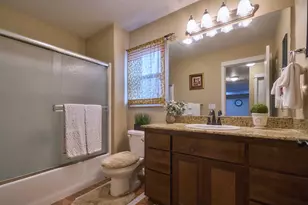 3240 Dearborn Ln, Medford, OR 97504 - Photo 26