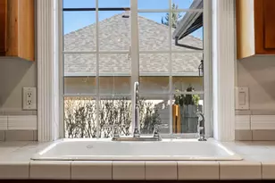 2566 NE Keats Dr, Bend, OR 97701 - Photo 18