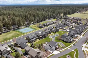 608 S Birch St, Sisters, OR 97759 - Photo 78