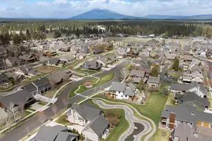 608 S Birch St, Sisters, OR 97759 - Photo 76