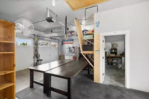 608 S Birch St, Sisters, OR 97759 - Photo 52