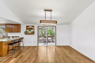 15 Twin Oaks Rd, Jacksonville, OR 97530 - Photo 12