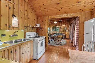 13375 SW Forest Service Road #3, U1, Camp Sherman, OR 97730 - Photo 12