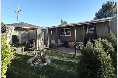 2395 Redwood Avenue #23, Grants Pass, OR 97527 - Photo 4