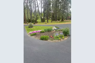 4728 E Evans Creek Road, Rogue River, OR 97537 - Photo 2