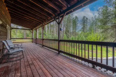 4728 E Evans Creek Road, Rogue River, OR 97537 - Photo 4