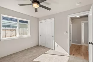 149 SW Otter Ct, Grants Pass, OR 97527 - Photo 12