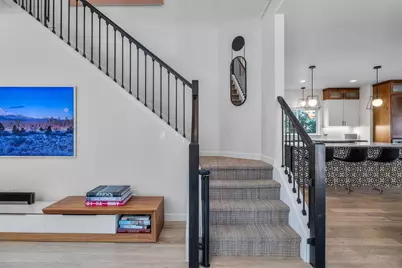 19056 NW Mount Shasta Drive, Bend, OR 97703 - Photo 14