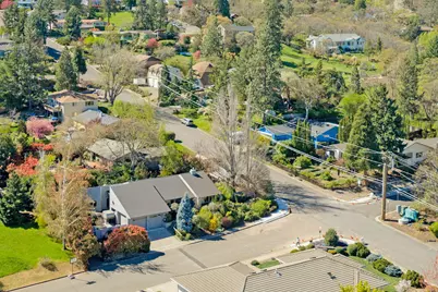 1800 Peachey Road, Ashland, OR 97520 - Photo 4