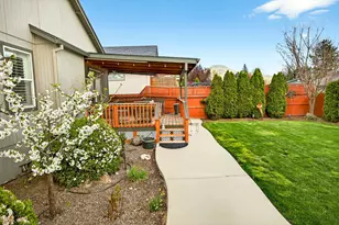 3424 Ford Dr, Medford, OR 97504 - Photo 32