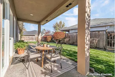 235 Prairie Landing Drive, Eagle Point, OR 97524 - Photo 4