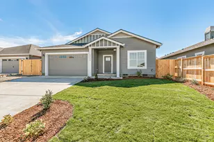 3750 Carlin Dr, Medford, OR 97504 - Photo 4