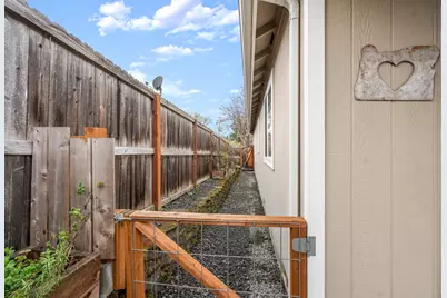 962 Crest Drive, Central Point, OR 97502 - Photo 28