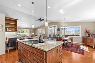 736 Frances Ln, Ashland, OR 97520 - Photo 6