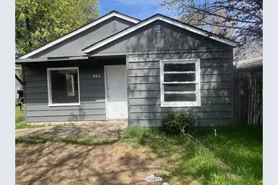 840 W Stewart Avenue, Medford, OR 97501 - Photo 1