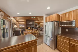 13137 Hawks Beard, Black Butte Ranch, OR 97759 - Photo 12