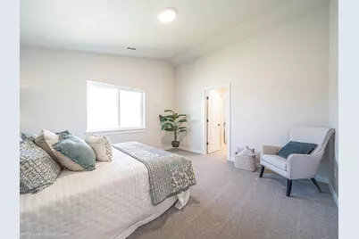 3741 Luchu Street #106, Medford, OR 97504 - Photo 8