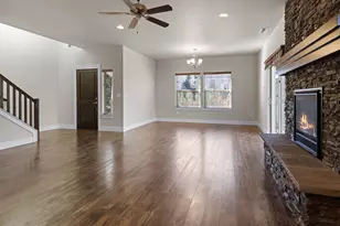 20510 SE Stanford Pl, Bend, OR 97702 - Photo 10