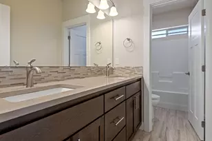 20510 SE Stanford Pl, Bend, OR 97702 - Photo 24