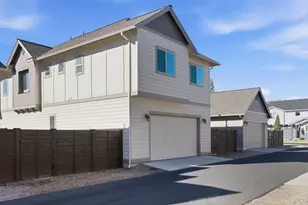 20510 SE Stanford Pl, Bend, OR 97702 - Photo 20