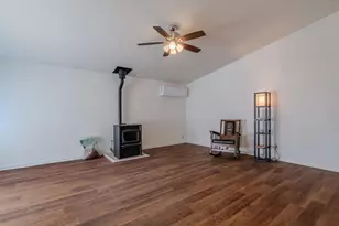 3285 Blackthorn Way, Medford, OR 97504 - Photo 8