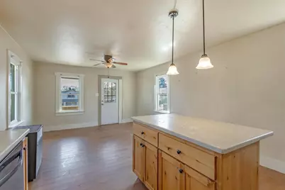 342 SE 7th Street, Madras, OR 97741 - Photo 6