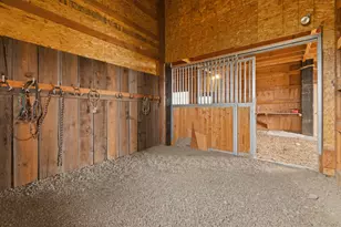 12445 Hwy 140 E, Klamath Falls, OR 97603 - Photo 62