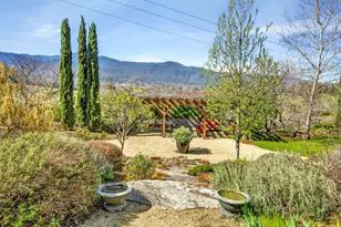 988 Dead Indian Memorial Rd, Ashland, OR 97520 - Photo 38