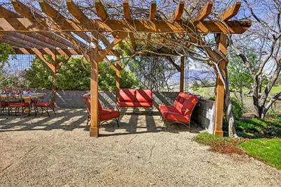 988 Dead Indian Memorial Road, Ashland, OR 97520 - Photo 30