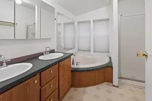 60097 Agate Rd, Bend, OR 97702 - Photo 18