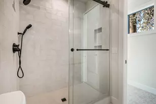 334 SW Roosevelt Ave, Bend, OR 97702 - Photo 18