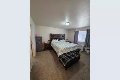 5556 State Street, Klamath Falls, OR 97603 - Photo 12