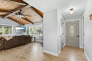 4131 W Griffin Creek Rd, Medford, OR 97501 - Photo 6