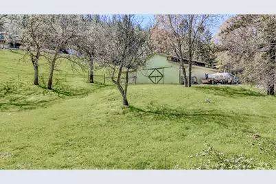 4131 W Griffin Creek Road, Medford, OR 97501 - Photo 36