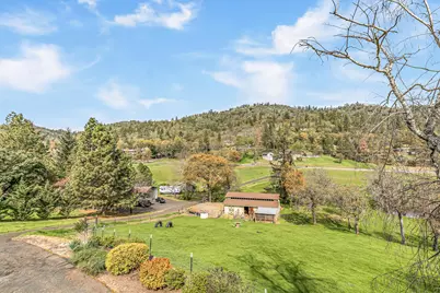 4131 W Griffin Creek Road, Medford, OR 97501 - Photo 1