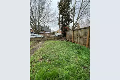 330 Grove Street NE, Salem, OR 97301 - Photo 2