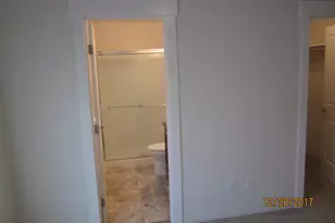 215 S C St, Phoenix, OR 97535 - Photo 16