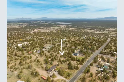 21224 Limestone Avenue, Bend, OR 97703 - Photo 8