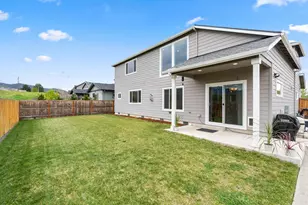 232 Willow Springs Dr, Talent, OR 97540 - Photo 32